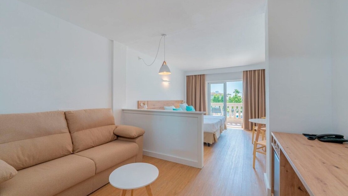 Junior Suite Pool View